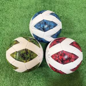 Ballon de football pour adultes de haute qualité, cousu à la machine, léger, durable, respectueux de l'environnement, pour les sports de plein air - Product Image 5