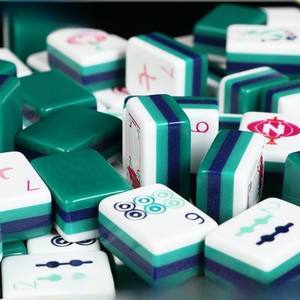 Jeu de Mahjong de Luxe Personnalisé 2026, Imprimé UV, Gravé, Mini Voyage, 4 Couches, Acrylique, Tuiles de Mahjong Américaines, Jeu de Casino - Product Image 2