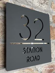 Panneau publicitaire en acier inoxydable avec logo d'<span class=keywords><strong>entreprise</strong></span> personnalisé pour l'extérieur Villa Studio Plaque de porte et panneau d'affichage en métal - Product Image 2
