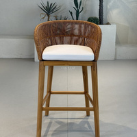 Chaise de bar haute d'extérieur en rotin avec coussin pour patio et bar à domicile