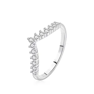 批发精致925纯银全钻石5A立方氧化锆v形永恒配件戒指