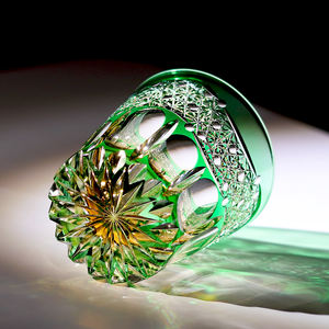 Hochwertiges Handgeblasenes Farbüberlagerungsglas im Altmodischen Stil 320ml Grün und Lila Klassisch für Whiskey, Wein & Wasser - Product Image 4