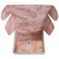 Boîte-cadeau en papier kraft ondulé personnalisable Emballage facile, pliable et recyclable pour chaussettes et fourrure pour l'expédition