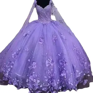 2860 keluaran baru 2024 gaun Prom Tulle bunga applique leher perahu gaun bola Quinceanera ungu dengan jubah