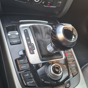 Pomo de Palanca de Cambios Personalizado de Fibra de Carbono para <span class=keywords><strong>Audi</strong></span> <span class=keywords><strong>A4</strong></span> <span class=keywords><strong>B8</strong></span> B9 A3 S3 RS3 Q3 S6 RS6 <span class=keywords><strong>A4</strong></span> Adaptador para Modificar Palanca Accesorios de <span class=keywords><strong>Interior</strong></span> - Product Image 1