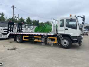 Tout nouveau 1SUZU 4x2 FVR 10ton plat dépanneuse camion remorqueur plate-forme rollback camion avec treuil - Product Image 4