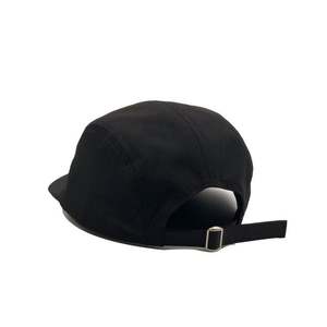 Casquette de sport classique à visière plate en nylon de haute qualité, personnalisable avec logo, imperméable, à visière courte, 5 panneaux, pour le camping - Product Image 5
