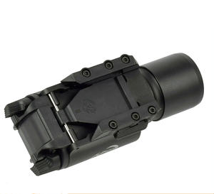 X300U Tactique SF Lampe de Poche Haute Intensité 500 Lumen Blanc LED Respirant et Portable Underbarrel Lampe de Poche Arme Lumières - Product Image 4