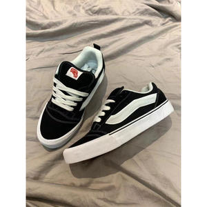 Baskets Décontractées Style Street Cool Automne Printemps Noir <span class=keywords><strong>Samurai</strong></span> Academy Rétro Américain Design Pain Dodue à Lacets Couleur Unie - Product Image 1