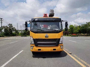 Camion de remorquage Sinotruk HOWO G5X 18 tonnes avec grue à flèche télescopique de 6,3 tonnes pour le sauvetage routier - Product Image 6