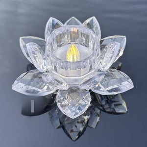 โคมไฟดอกบัวพลาสติกใสแบบกำหนดเอง พร้อมเทียน <span class=keywords><strong>LED</strong></span> ไร้เปลวไฟ ใช้พลังงานจากแบตเตอรี่ สำหรับตกแต่งบ่อน้ำพุในงานแต่งงาน - Product Image 5