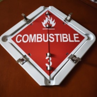 Personnaliser ensemble de plaques de sécurité Hazmat étiquettes de camion pour les pays tels que les États-Unis, l'Europe, l'Australie, etc.