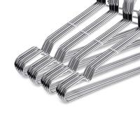 Cintres de fil en métal plaqué chrome argenté peu encombrant d'approvisionnement d'usine