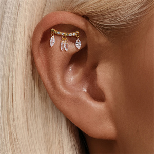 Piercing doré à tête plate unique, style Ins, luxe léger, en argent sterling S925, avec pampille œil de cheval - Product Image 4