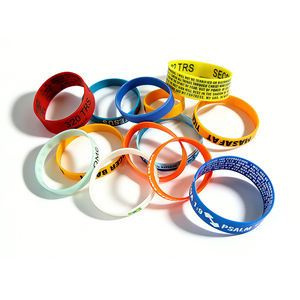 Engraved Text Logo Custom Rubber Bracelet Custom Silicone Wristbands Party Luminous Silicone Bracelets Running Custom Wristbands