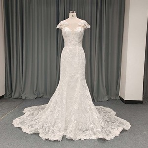 Vestido de Novia Sirena de Encaje Lsany243 con Cola Capilla, Sujetador Incorporado y Botones Jancember - Product Image 2