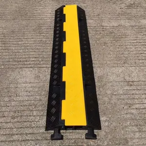Custom Logo 2-Channel Plastic Cable Protector Rubber Cable Ramp for Road Application Speed Hump Protection