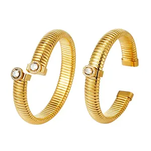 Novas pulseiras da moda, acessórios femininos em aço inoxidável com diamantes galvanizados em ouro 18K