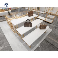 Personnalisation de l'ensemble du magasin, décoration de boutique de mode, idées de design d'intérieur pour boutique de vêtements pour femmes, mobilier personnalisé, présentoir de vêtements
