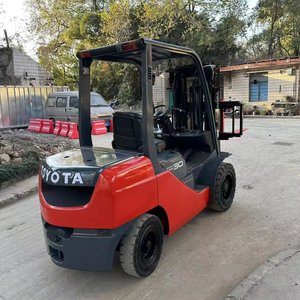 Chariot élévateur diesel Toyota d'occasion de 3 tonnes en excellent état de marche pour les solutions de manutention industrielle - Product Image 4