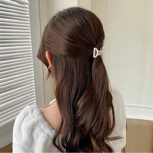 Gran venta al por mayor soporte personalizado horquilla flor conejo Mini Metal pequeña perla pinza para el pelo para niña Mujer Accesorios - Product Image 4