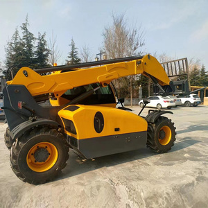 Montacargas Telescópico T30 4x4 con Capacidad de 3000 kg y Altura de Elevación de 7 m, Fabricado en Rusia, en Venta - Product Image 6