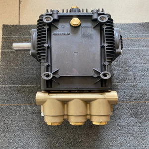 Pompe à piston Chipblaster CB.10-9022 pour nettoyeur haute pression, pièce importée - Product Image 1