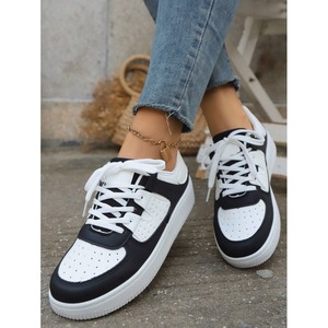 Zapatillas Deportivas Unisex Negras con Parte Superior de PU, Diseño Transpirable y Simple, Suela Gruesa, para Hombre y Mujer - Product Image 2