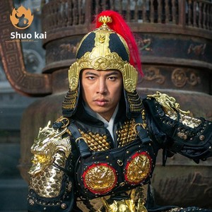 Casque d'armure Songming Mingguang sculpté à la main en forme d'aile de poulet pour tir, avec détection de la position des flèches, pour utilisation par un utilisateur réel, Chine - Product Image 2