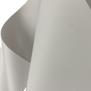 Bâche robuste en <span class=keywords><strong>pvc</strong></span> blanc fabriquée en Chine pour bâche de revêtement de patinoire - Product Image 3