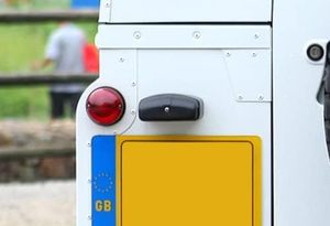 Luz LED Blanca de 12V para Matrícula, para Land Rover <span class=keywords><strong>Defender</strong></span> 90 110 130 1990-2016, 1991 <span class=keywords><strong>1992</strong></span> 1993-2000 2013 2014 2015 - Product Image 5