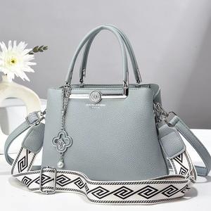 Sacs à main à bandoulière design pour femmes Sacs à main de luxe pliable pour le bureau et le quotidien Vente en gros Sacs à pendentif de bonne qualité - Product Image 5