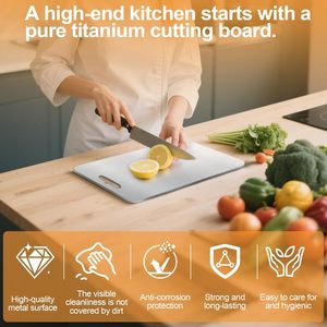 مجموعة ألواح تقطيع للمطبخ من التيتانيوم النقي 100٪ درجة GR1 مكونة من 3 أحجام (13×9، 14×10، 18×12 بوصة) صالحة للطعام سهلة التنظيف ومقاومة للروائح - Product Image 3