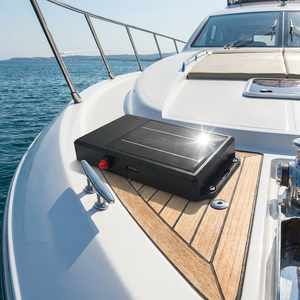 Vente directe d'usine de traceurs GPS solaires 20000mAh, étanches IP68, protection contre la pulvérisation de sel pour bateaux de pêche - Product Image 5