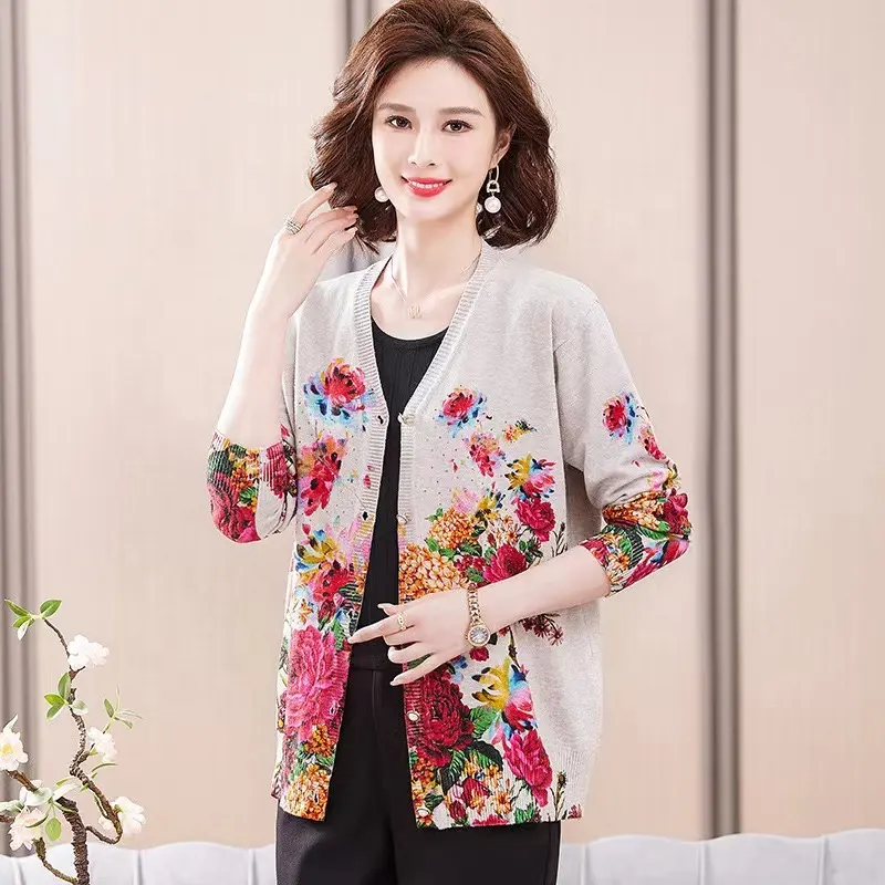 Factory Directly Mom's Stylish and Noble Coat Long Sleeved Knitted Cardigan Thin Top for Middle-aged and Elderly People