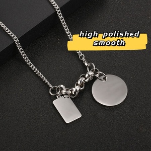 Collier en acier inoxydable en gros avec pendentif rectangulaire, finition polie, logo personnalisé, collier avec pendentif rond - Product Image 4