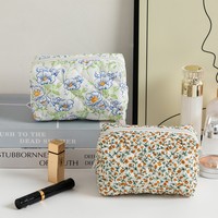 Tas Kosmetik Wanita Terbuka Berbahan Poliester Bermotif Bunga, Tas Perawatan Kulit Portabel untuk Perjalanan, Kapasitas Sedang, Lembut, dan Bernapas
