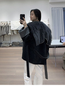 เสื้อคลุมโปโลแฟชั่นสองสี รุ่นวินเทจใหม่ประจำฤดูใบไม้ร่วง/ฤดูหนาว ปี 2025 ทำจากผ้าขนแกะเมอริโนอย่างดี <span class=keywords><strong>สอง</strong></span>ด้าน พร้อมฮู้ดและขนสุนัขจิ้งจอกถอดได้ - Product Image 5