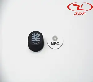 Weiße einfarbige PVC-Visitenkarte Tintenstrahl bedruckbare NFC-Karte mit 213 Chips kundenspezifischer Offsetdruck magnetisches Etikett Kunststoffprodukt