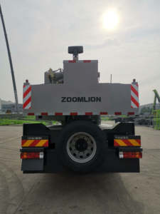 Grúa Móvil Nueva de la Marca ZOOMLION, Modelo ZTC300R532 de 30 Toneladas, con Buen Precio - Product Image 6