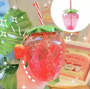 En Stock rose Transparent 500ml tasse à fraises en plastique avec paille tasse à thé au lait mignon bouteille d'eau de jus Portable