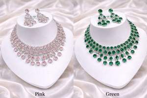 Conjunto de Joyería Nupcial Clásica Americana con Diamantes - Elegante Collar y Pendientes de Dos Piezas para Bodas, Moda para Mujeres y Niñas - Product Image 3