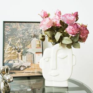 कृत्रिम फूल <span class=keywords><strong>3</strong></span> जले हुए छोटे गुलाब घर की सजावट, शादी और होटल सजावट के फूलों के लिए - Product Image 5