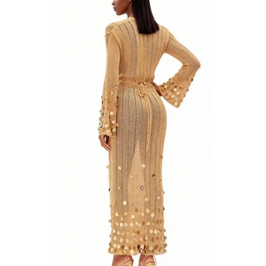 เดรสยาวผ้าถักซีทรูประดับเลื่อมสำหรับผู้หญิง คอวีลึก แขนยาว ชุดเดรสออกงาน แฟชั่น - Product Image 2