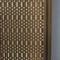 Panneau en maille perforée décoratif pour hall d'hôtel et plafond commercial
