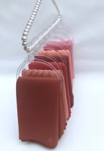 Cintre pour écharpes durable Vente Applicable Plusieurs scénarios Petit <span class=keywords><strong>cintres</strong></span> Hijab Anneau Plastique Stock d'usine Demi-cercle Solide Unique - Product Image 5