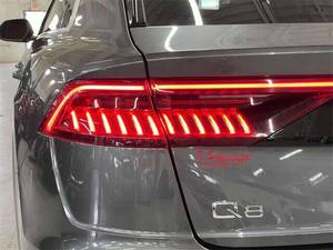 รถยนต์มือสอง Q8 AWD 55 TFSI 4 ประตู SUV เกียร์อัตโนมัติ เบาะหนัง ล้อแม็ก R18 ระบบควบคุมความเร็วอัตโนมัติ ภายในสีอ่อน กล้องมองหลังด้านซ้าย - Product Image 2