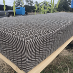 Panneaux de treillis soudé en acier à faible teneur en carbone pour le renforcement de la construction lourde et les dalles de béton, treillis de clôture - Product Image 3