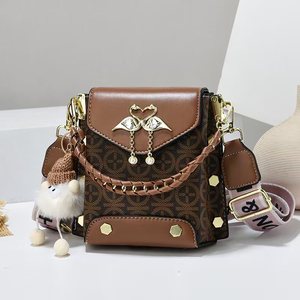 Wholesale Fashion Trendy Designer Ladies Bags Women's <b>Handbags</b> Luxury Mobile Phone Bags for Women - Product Image 1