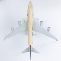 16cm Saudi Arabian Airlines Boeing 747 Modèle d'avion en métal moulé sous pression Jouet promotionnel